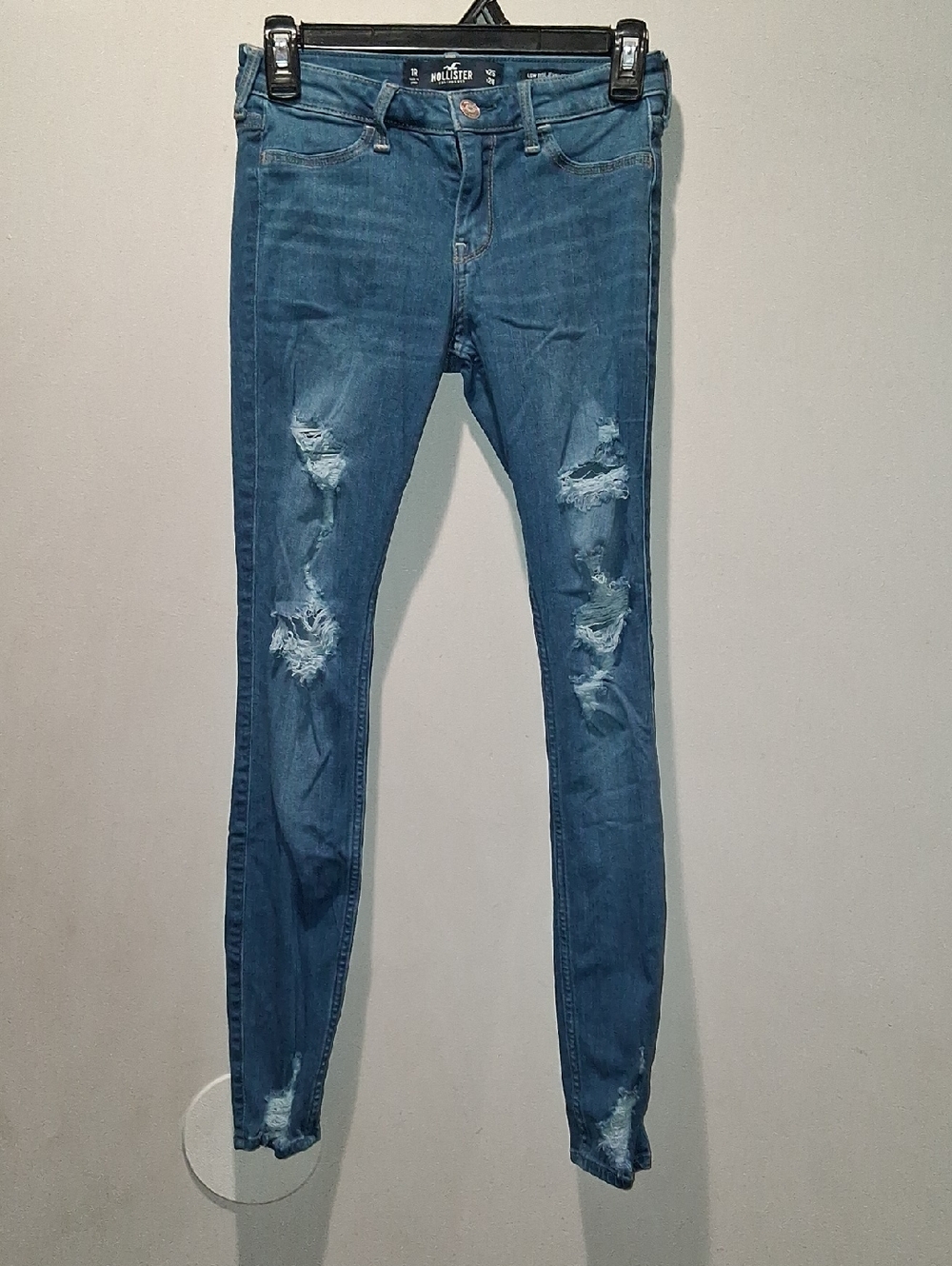 NWOT Girl's Distressed Jeans